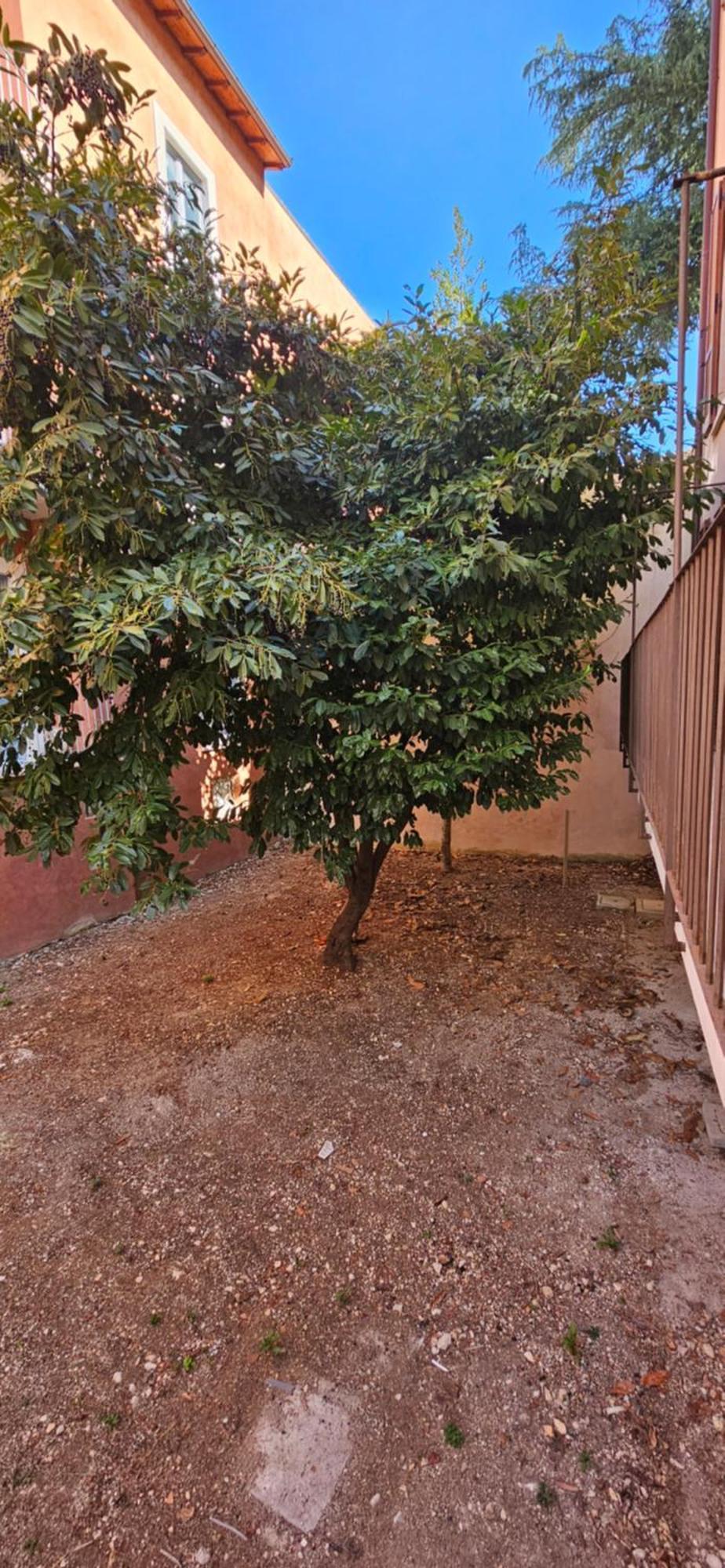 Appartamento Sotto La Torre LʼAquila Esterno foto